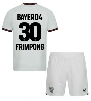 Bayer Leverkusen Jeremie Frimpong #30 Bortaställ Barn 2023-24 Kortärmad (+ Korta byxor)